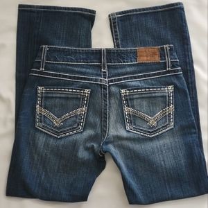 EUC BKE Ladies Colture Bootcut Jeans Size 29S inseam is 29"